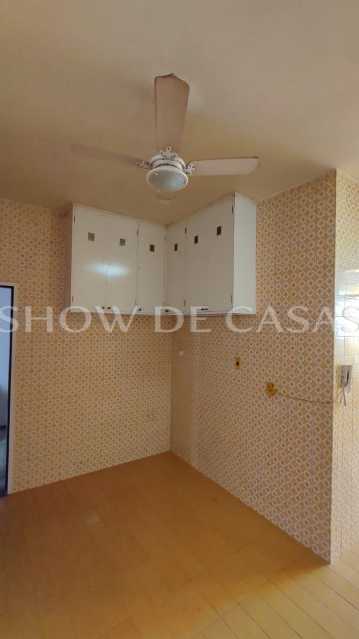 Apartamento à venda com 3 quartos, 198m² - Foto 14