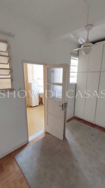 Apartamento à venda com 3 quartos, 198m² - Foto 16