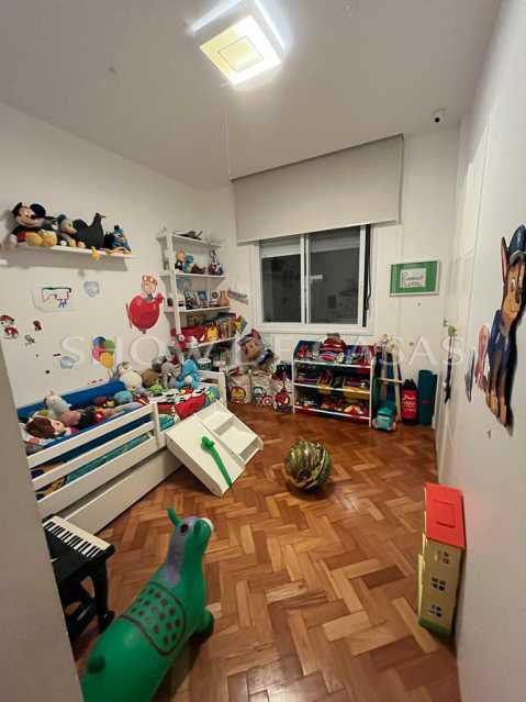 Apartamento à venda com 3 quartos, 135m² - Foto 11