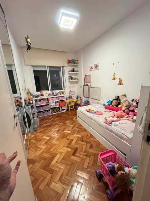 Apartamento à venda com 3 quartos, 135m² - Foto 10