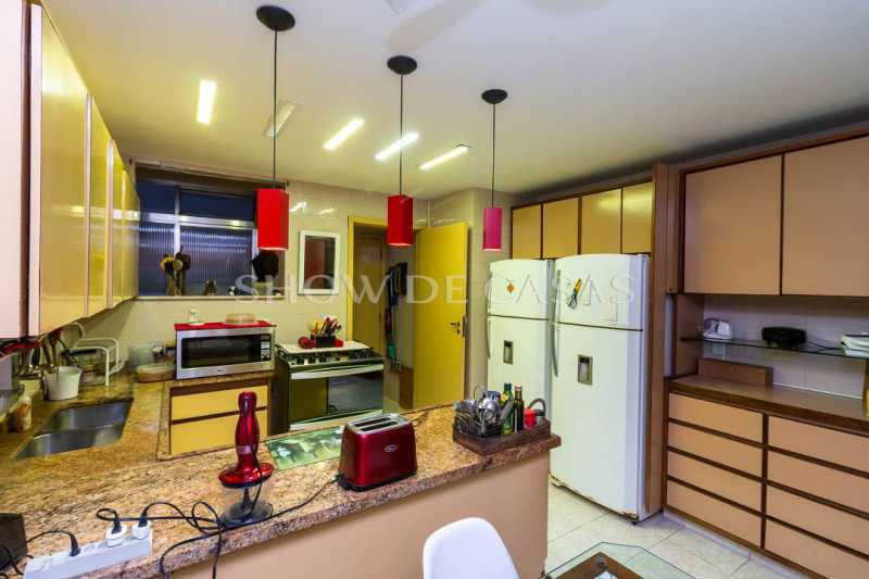 Apartamento à venda com 4 quartos, 200m² - Foto 15