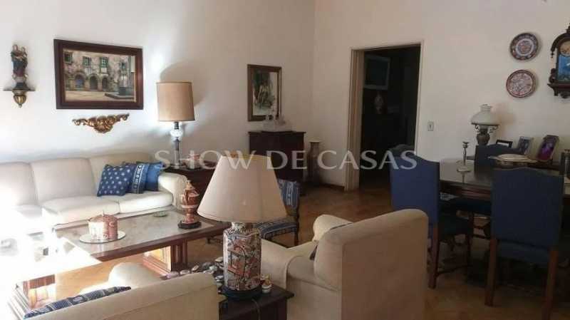 Apartamento à venda com 3 quartos, 162m² - Foto 2