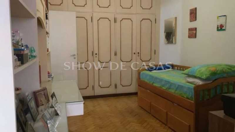 Apartamento à venda com 3 quartos, 162m² - Foto 8