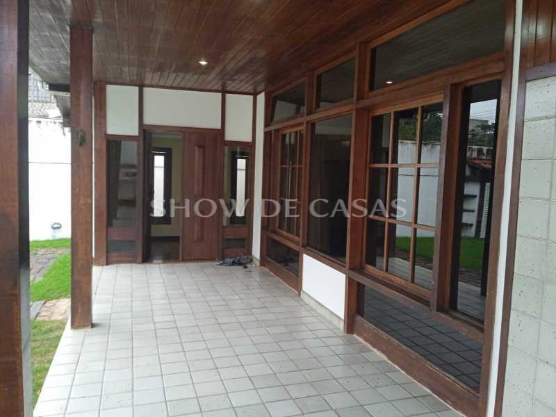 Casa de Condomínio à venda com 4 quartos, 322m² - Foto 6