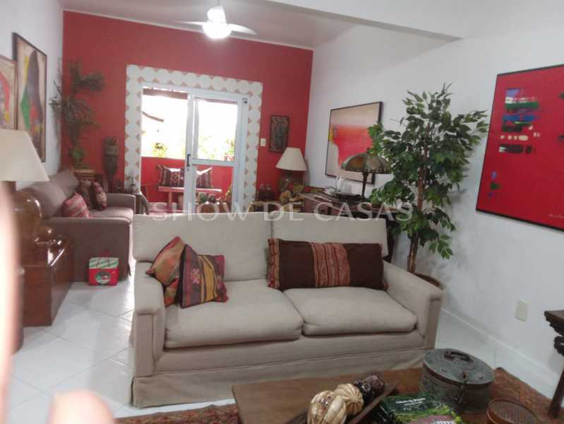 Apartamento à venda com 2 quartos, 120m² - Foto 1