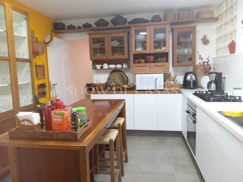 Apartamento à venda com 2 quartos, 120m² - Foto 11