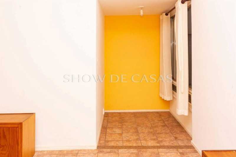 Apartamento à venda com 3 quartos, 167m² - Foto 13