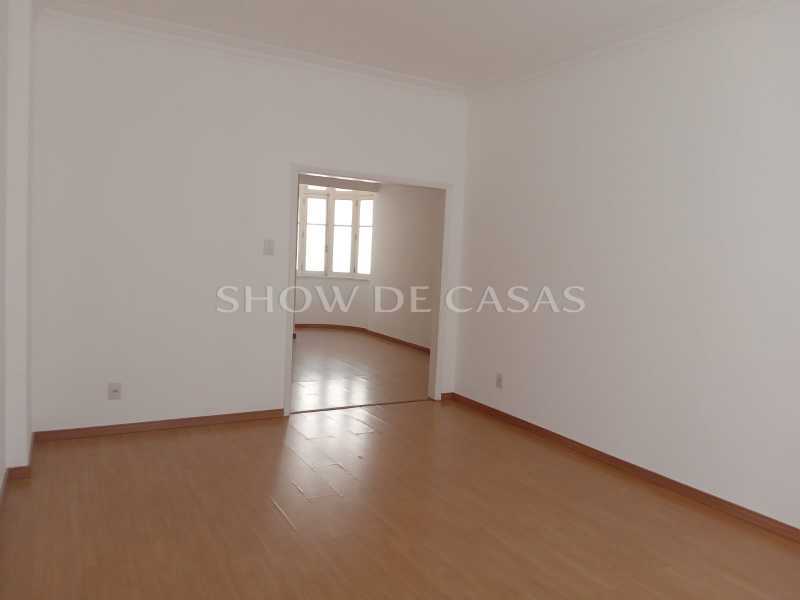 Apartamento à venda com 3 quartos, 150m² - Foto 3