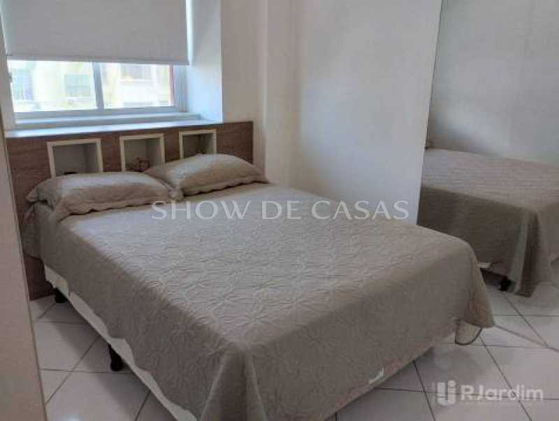 Apartamento à venda com 2 quartos, 70m² - Foto 14