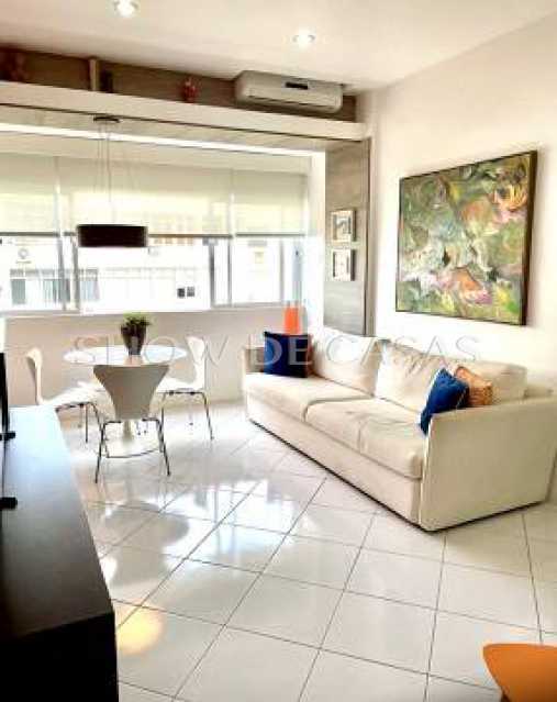 Apartamento à venda com 2 quartos, 70m² - Foto 2