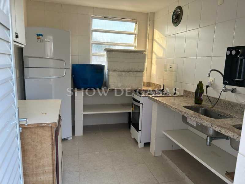 Apartamento à venda com 2 quartos, 70m² - Foto 17