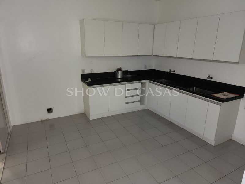 Apartamento à venda com 4 quartos, 230m² - Foto 11