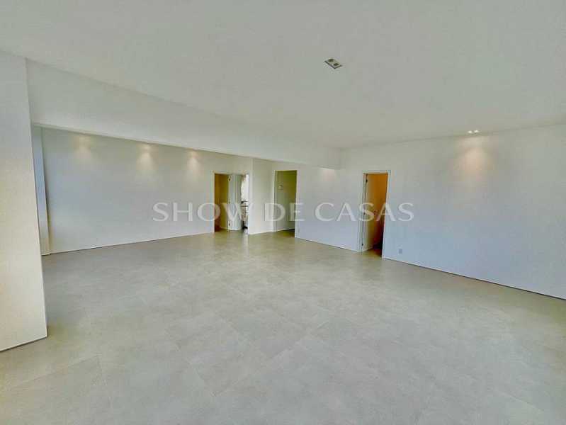 Apartamento à venda com 4 quartos, 200m² - Foto 4