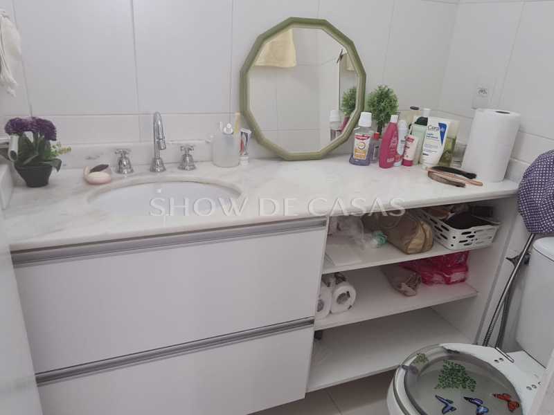 Apartamento à venda com 2 quartos, 70m² - Foto 10