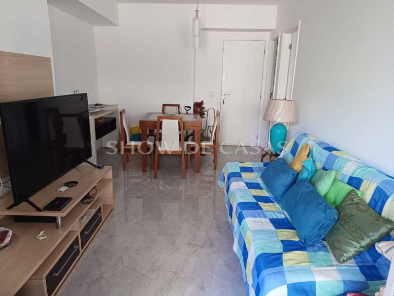 Apartamento à venda com 2 quartos, 70m² - Foto 5