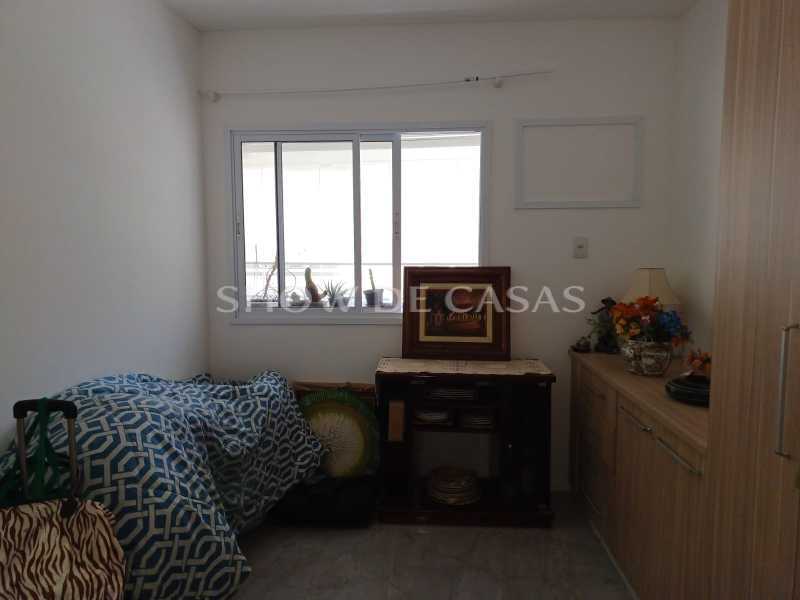 Apartamento à venda com 2 quartos, 70m² - Foto 9