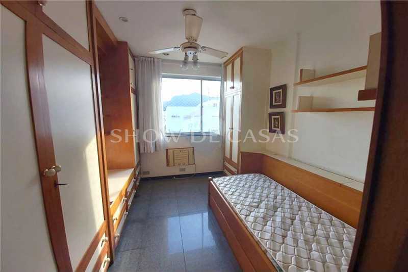 Apartamento à venda com 2 quartos, 70m² - Foto 6