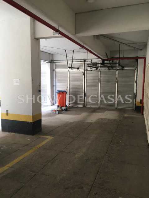 Apartamento à venda com 2 quartos, 65m² - Foto 19