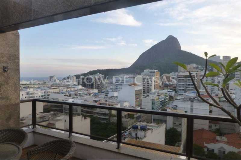 Cobertura à venda com 2 quartos, 95m² - Foto 2