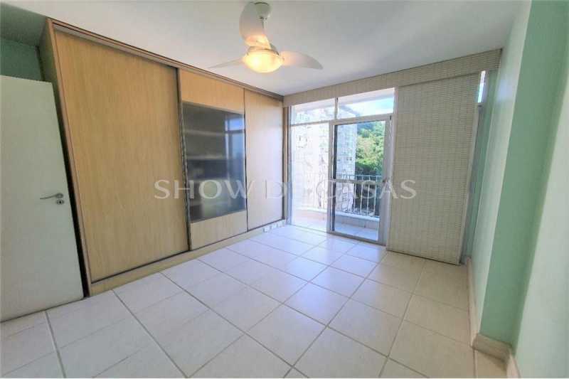 Apartamento à venda com 4 quartos, 109m² - Foto 4