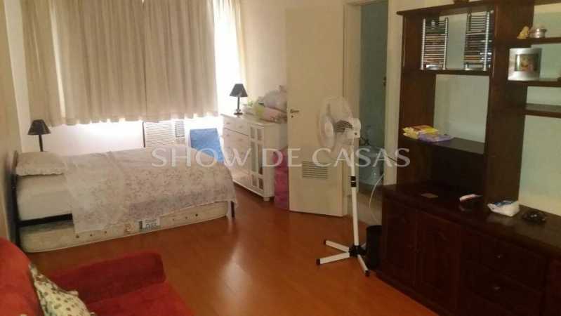 Apartamento à venda com 3 quartos, 219m² - Foto 9