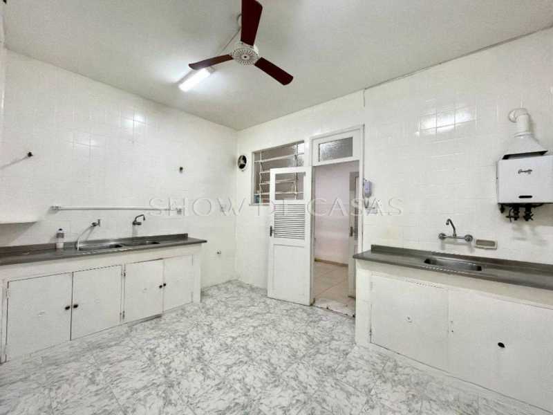 Apartamento à venda com 3 quartos, 150m² - Foto 15