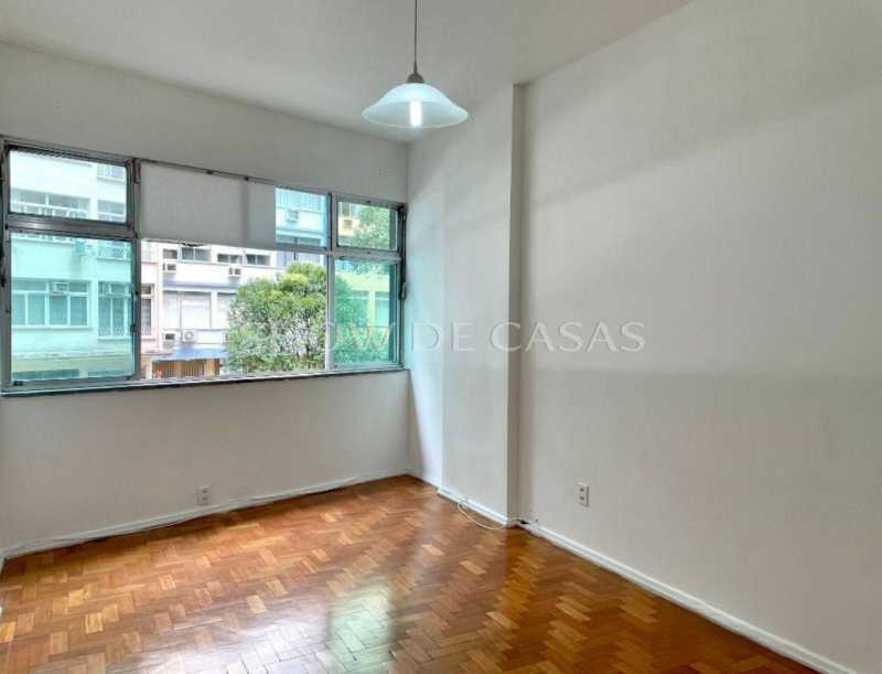 Apartamento à venda com 3 quartos, 150m² - Foto 13