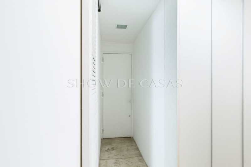 Apartamento à venda com 4 quartos, 200m² - Foto 13