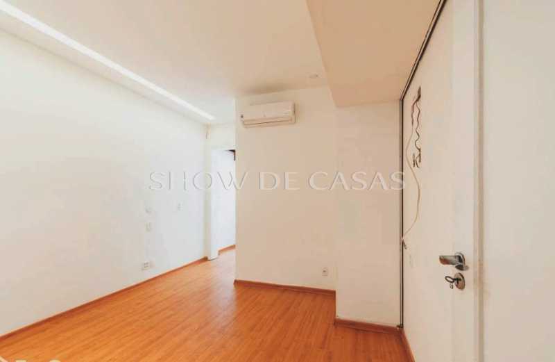 Apartamento à venda com 4 quartos, 200m² - Foto 14