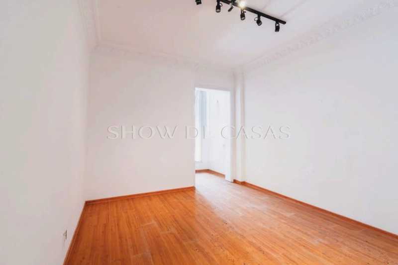 Apartamento à venda com 4 quartos, 200m² - Foto 9