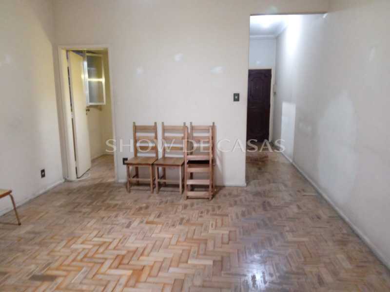 Apartamento à venda com 2 quartos, 67m² - Foto 3