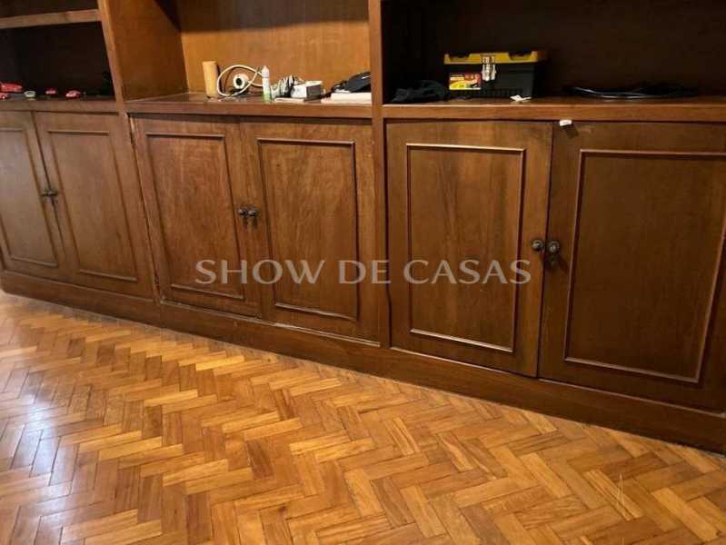 Apartamento à venda com 3 quartos, 130m² - Foto 4