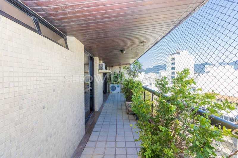 Apartamento à venda com 3 quartos, 183m² - Foto 4