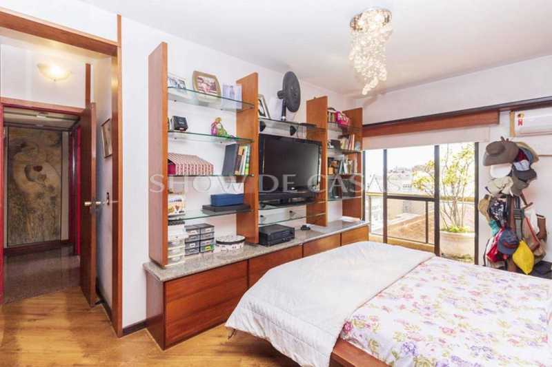 Apartamento à venda com 3 quartos, 183m² - Foto 9