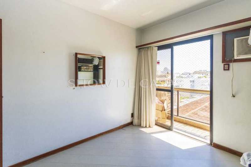 Apartamento à venda com 3 quartos, 183m² - Foto 11