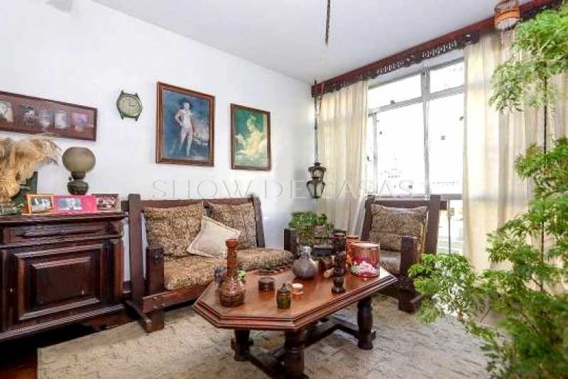 Apartamento à venda com 3 quartos, 140m² - Foto 1