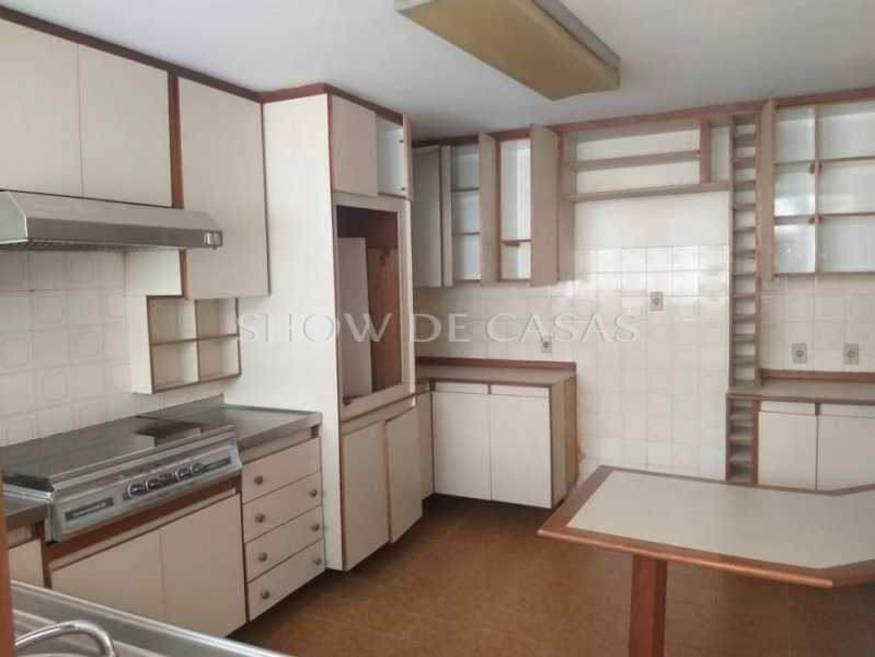 Apartamento à venda com 3 quartos, 210m² - Foto 18