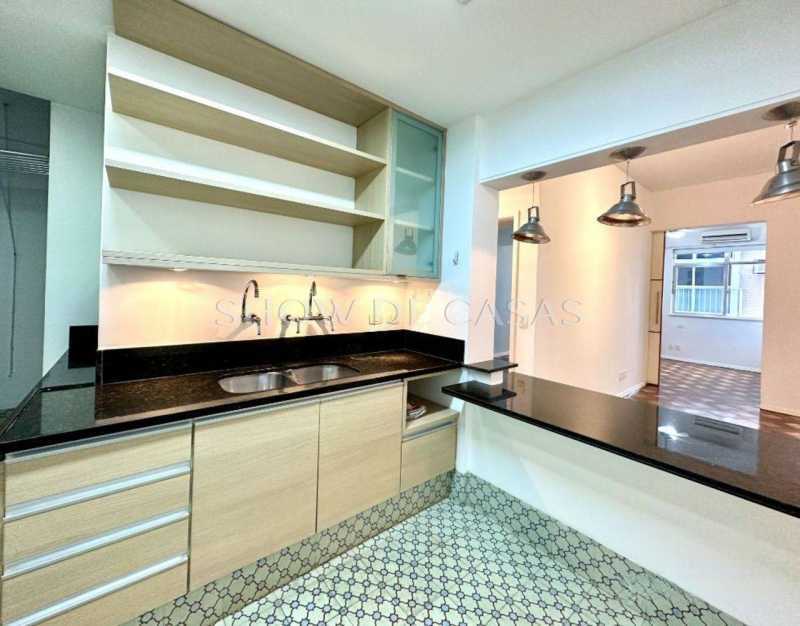 Apartamento à venda com 2 quartos, 63m² - Foto 12