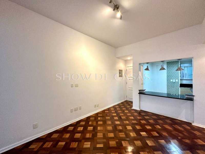 Apartamento à venda com 2 quartos, 63m² - Foto 3