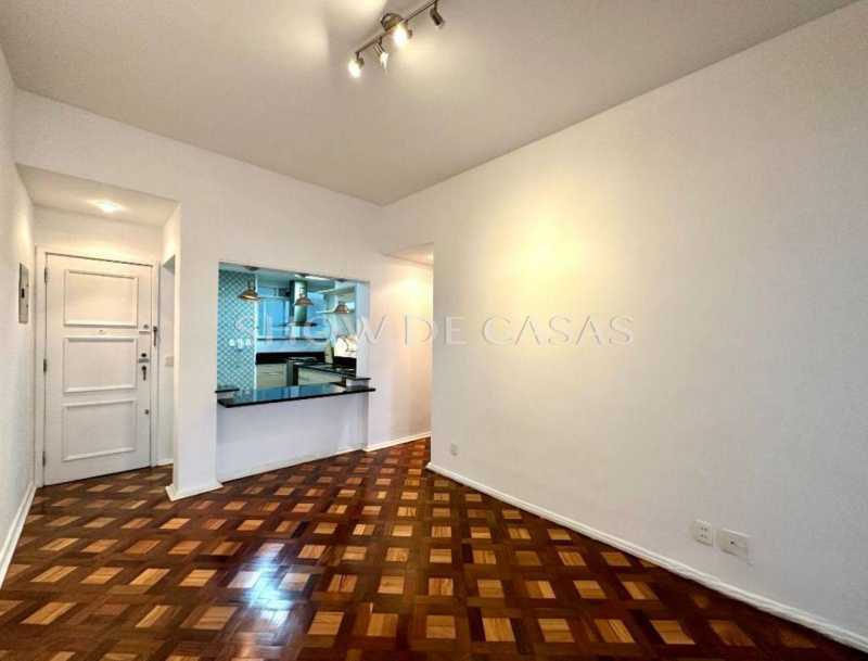 Apartamento à venda com 2 quartos, 63m² - Foto 2