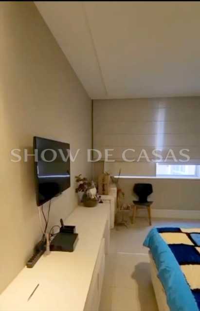 Apartamento à venda com 3 quartos, 264m² - Foto 9