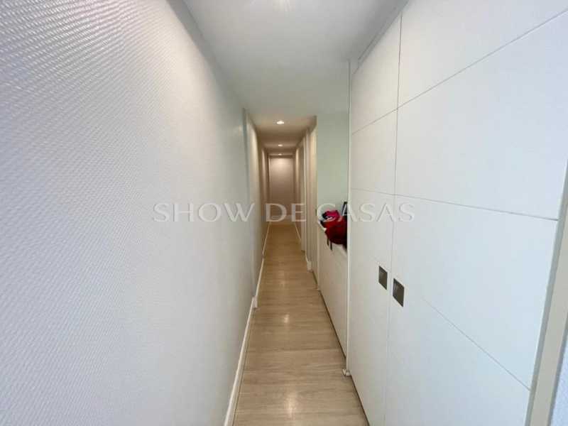 Apartamento à venda com 3 quartos, 180m² - Foto 12