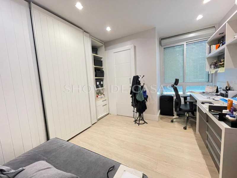 Apartamento à venda com 3 quartos, 180m² - Foto 18