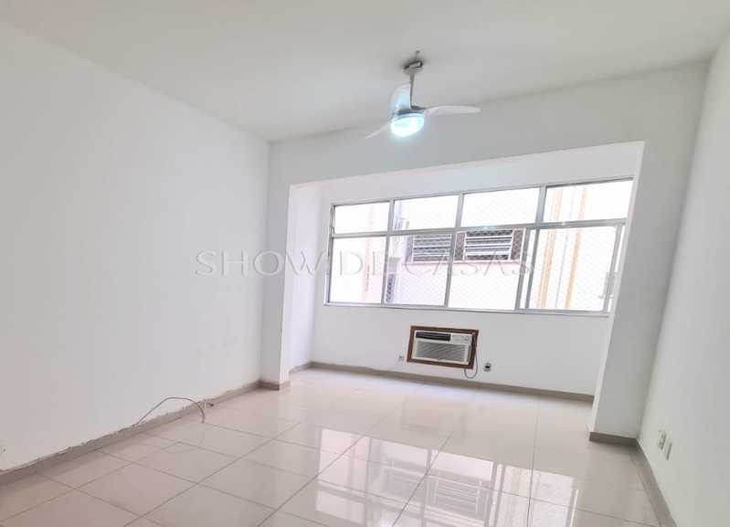 Apartamento à venda com 3 quartos, 115m² - Foto 2