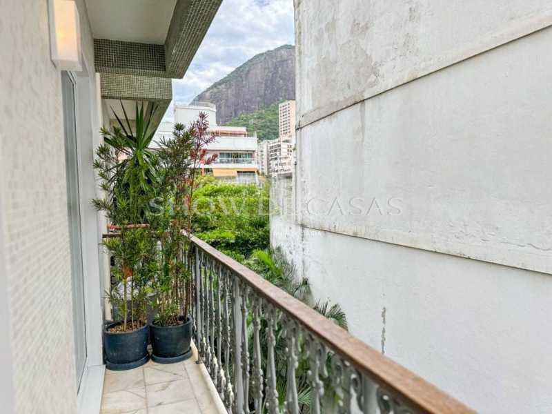 Apartamento à venda com 2 quartos, 78m² - Foto 5