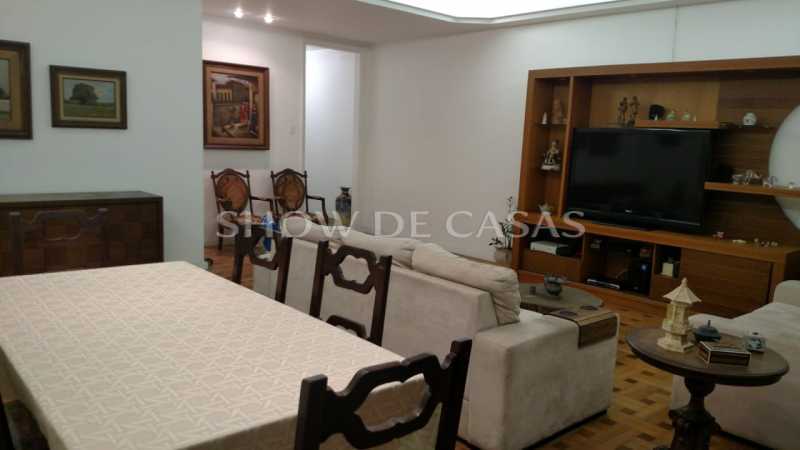 Apartamento à venda com 4 quartos, 160m² - Foto 2