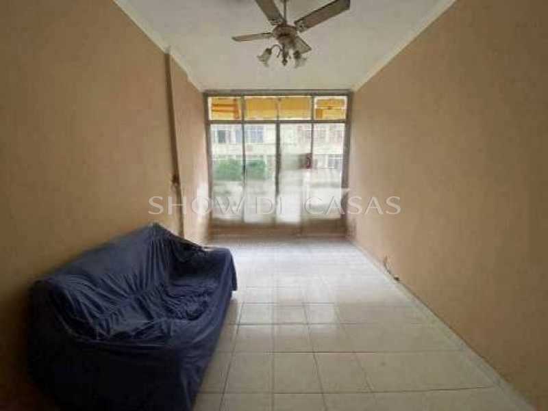 Apartamento à venda com 2 quartos, 70m² - Foto 1