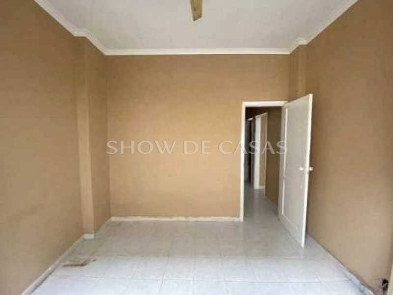 Apartamento à venda com 2 quartos, 70m² - Foto 10