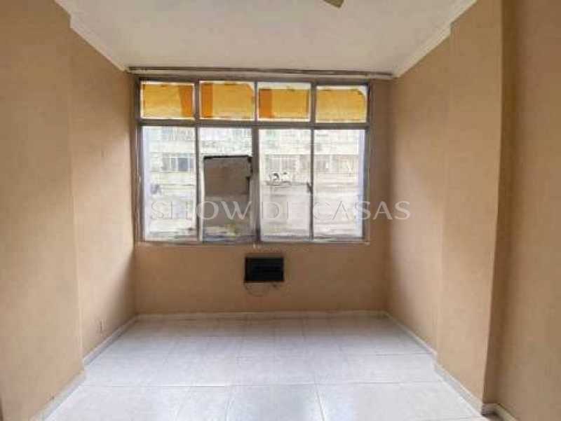 Apartamento à venda com 2 quartos, 70m² - Foto 9