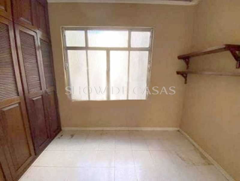 Apartamento à venda com 2 quartos, 70m² - Foto 11